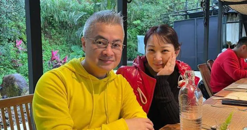 郁方老公因盲腸炎在阿布達比動手術。（圖／翻攝好門媳婦的秘密生活郁小方 臉書）