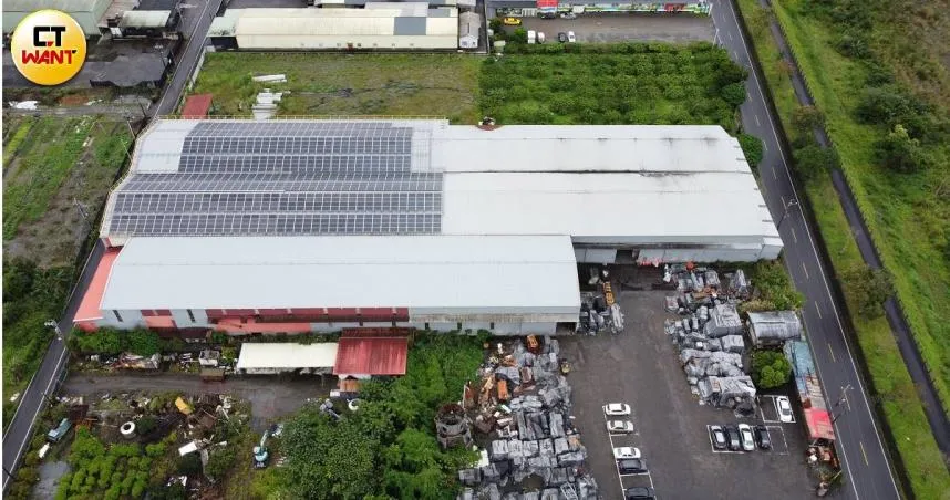 宜蘭縣冬山鄉廣興一段有多間合法工廠，數十年來為地方貢獻大筆產值和工作機會，卻在國土功能分區圖中被劃成優良農田。（圖／CTWANT影音組）
