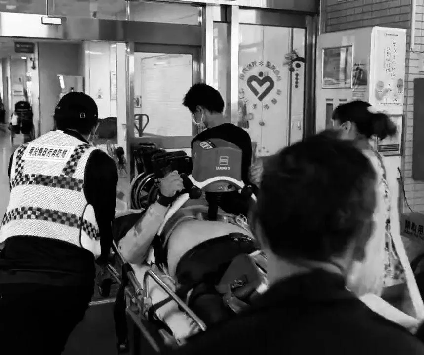杉林溪9日發生的巴士墜谷重大意外,釀成1死7傷。(圖/中天新聞)
