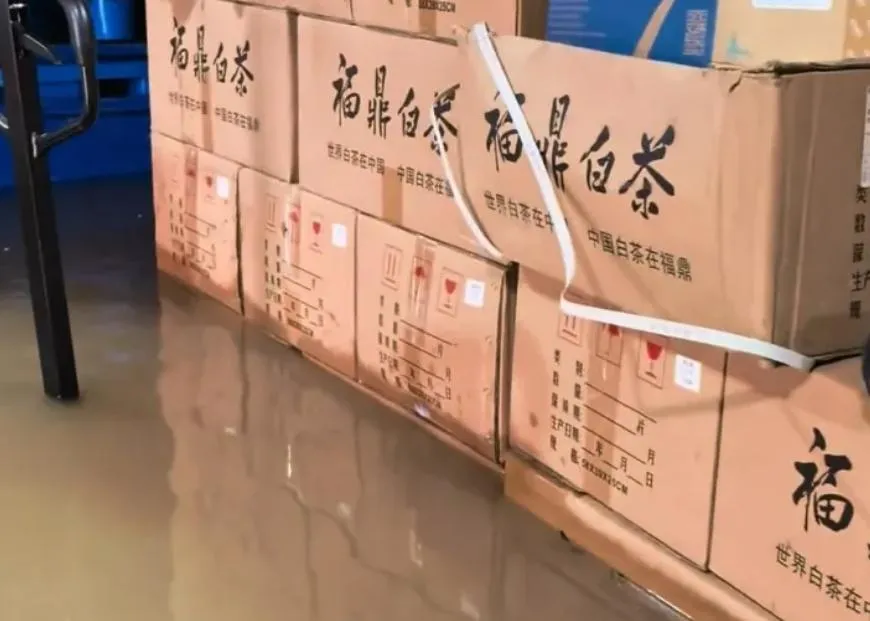 「中國白茶第一街」也被洪水淹沒。（圖／翻攝澎湃新聞）