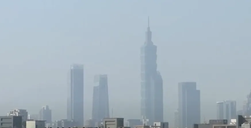 超細懸浮微粒會直接改變腸道菌相組成，進而加速動脈硬化的進展。（圖／中天新聞）
