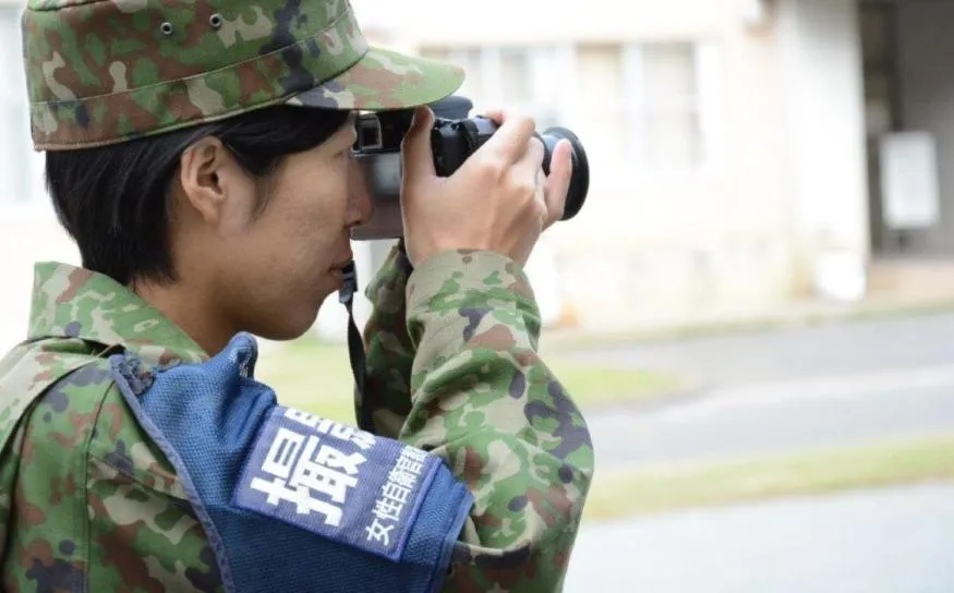 女性自衛官比例增加的背景，主要源於自衛隊面臨嚴重人手不足。（示意圖／翻攝日本自衛隊官網）