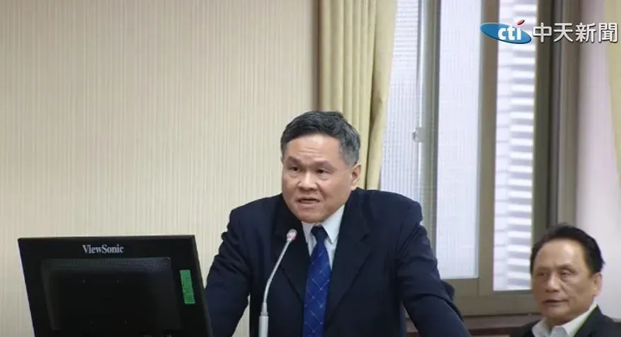 勞動部次長李健鴻。（圖／中天新聞）