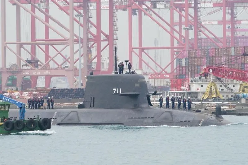 海鯤號第4次浮航測試　顧立雄證實：2大系統已完成整備