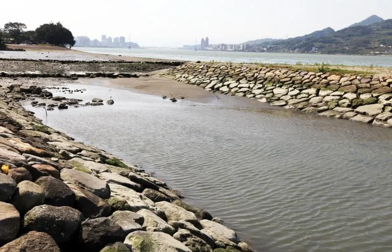 淡水「地方傳說」曝光！全台首座水上機場　驚現滑溜台遺跡