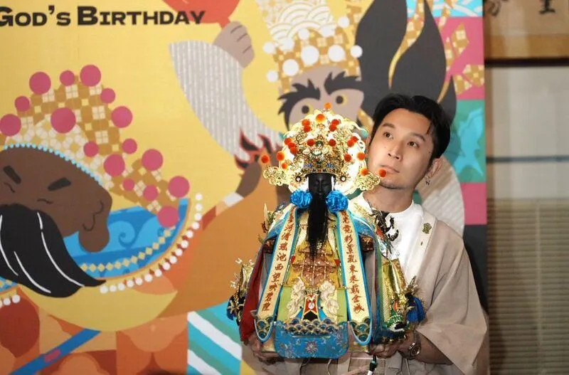 台北霞海城隍迎生日換新衣　巧思藏台灣歷史「戎克船」