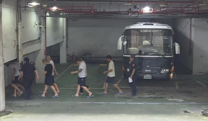 男北車大廳踹菲籍女童遭訴！北檢認情節嚴重　建請從重量刑