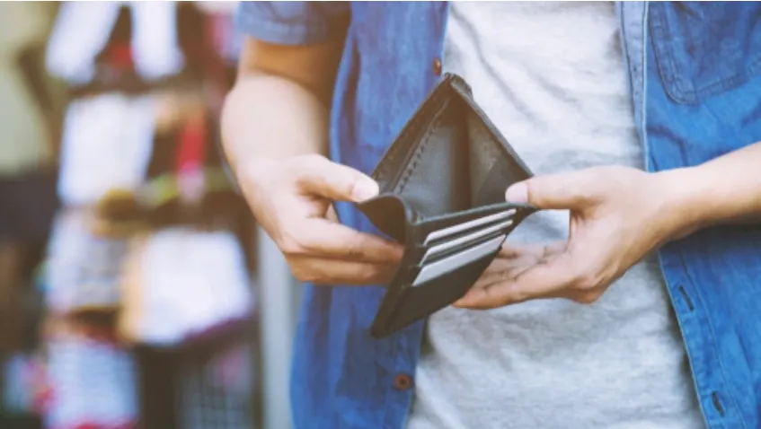 財富不自由真「要命」？ 研究：破產者「死亡率」高5成　沒車沒房恐更慘