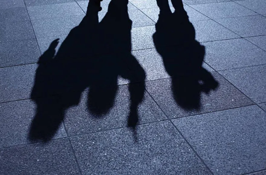入學15天4度被揍「遭壓頭撞牆」！囂張炫耀：老師只說別再犯…放任霸凌對話曝
