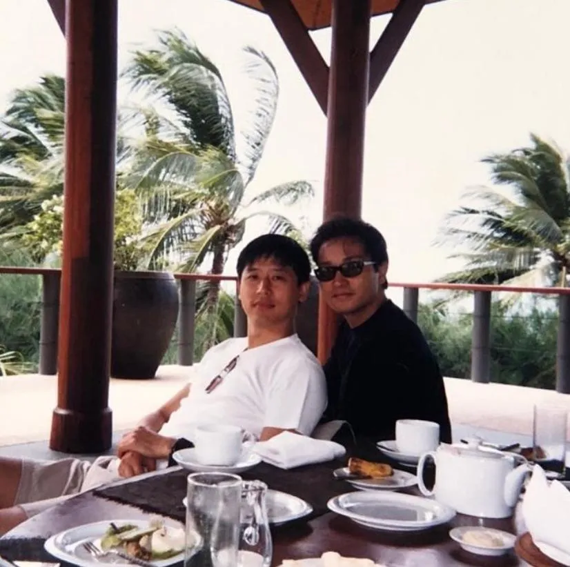 張國榮66歲冥誕！唐鶴德憶甜蜜「感激天意碰著你」　袁詠儀、古巨基舊照緬懷