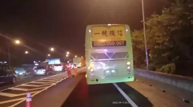 統聯司機昏迷前車停路肩護乘客　國道上31乘客輪流CPR救他的命