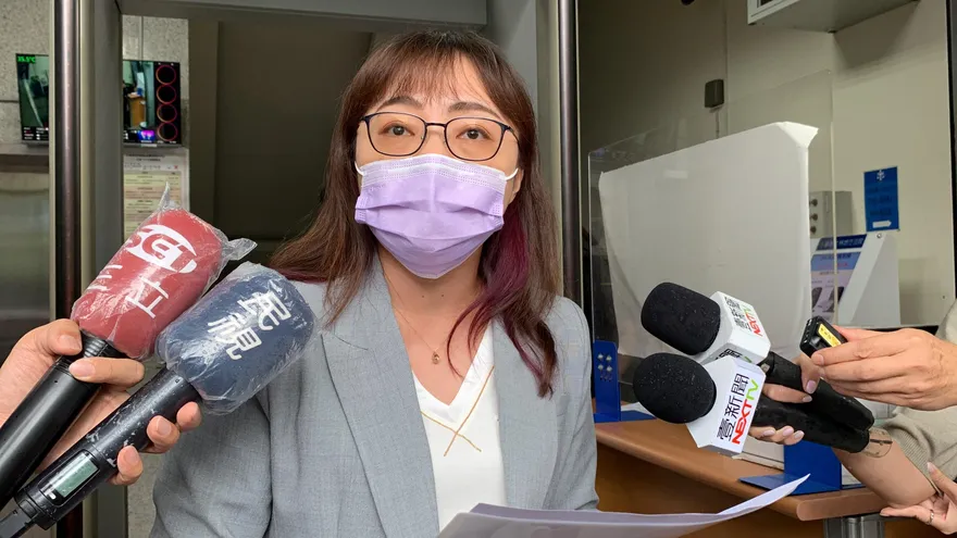 黃嘉千狠斷16年情求離婚　夏克立一封「情書」回應