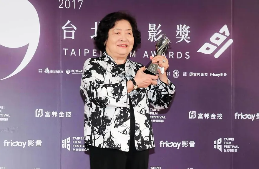 85歲劉引商「確診新冠病逝」！女兒證實今二殯火化　長眠陽明山花葬區