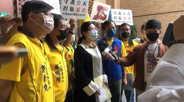 快訊／不滿證嚴遭「抹紅」、會員遭譏「下人」　新黨按鈴控告周玉蔻公然侮辱、誹謗