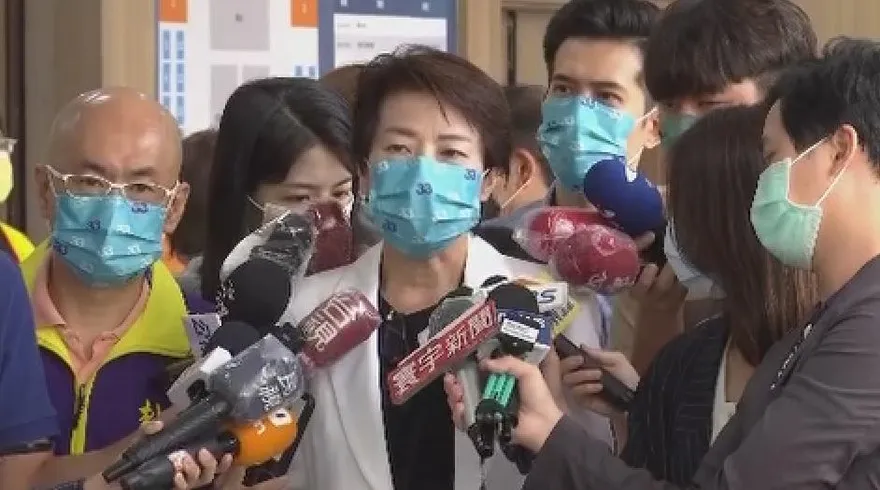 搶救黃珊珊？藍營轟台北發660元敬老儲值金政策買票　本人回應了