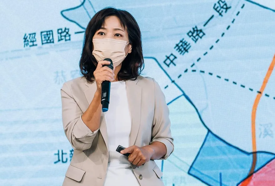 沈慧虹論文遭爆「很多地方出錯」！新竹正妹老師：國中程度