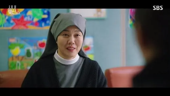 《社內相親》女星驚傳出軌！YouTuber爆「為上位獻身→還勒索贊助」　經紀公司急回應