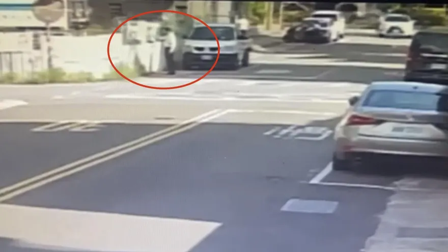 無聊手賤！陳時中競選布條遭破壞　男子遭逮坦承：抽菸順手做的