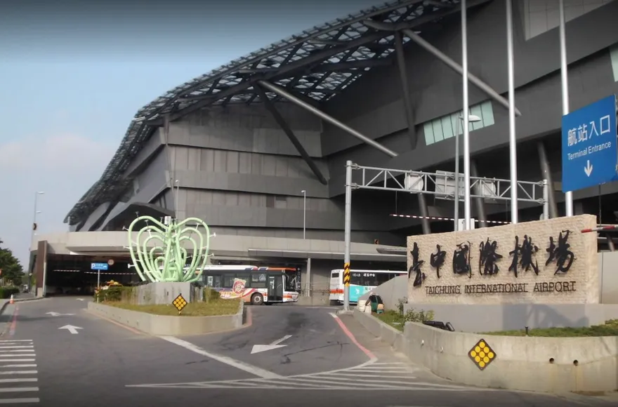 快訊／台中機場爆火災！燈光系統全失效　暫停起降2小時