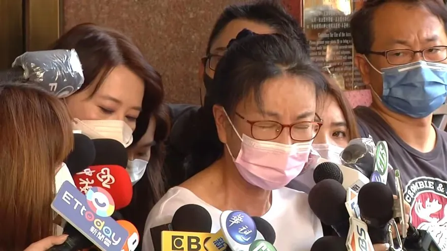 快訊／「一刀未剪」完整曝！張淑娟淚崩駁斥「滾床單」　怒告周玉蔻：別再殺人了