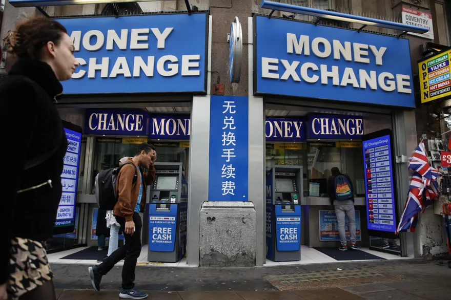 14年來首次！人民幣兌美元跌破7.2