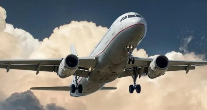 我包包裡有炸彈！恐嚇新加坡航空男子恐面臨10年監禁