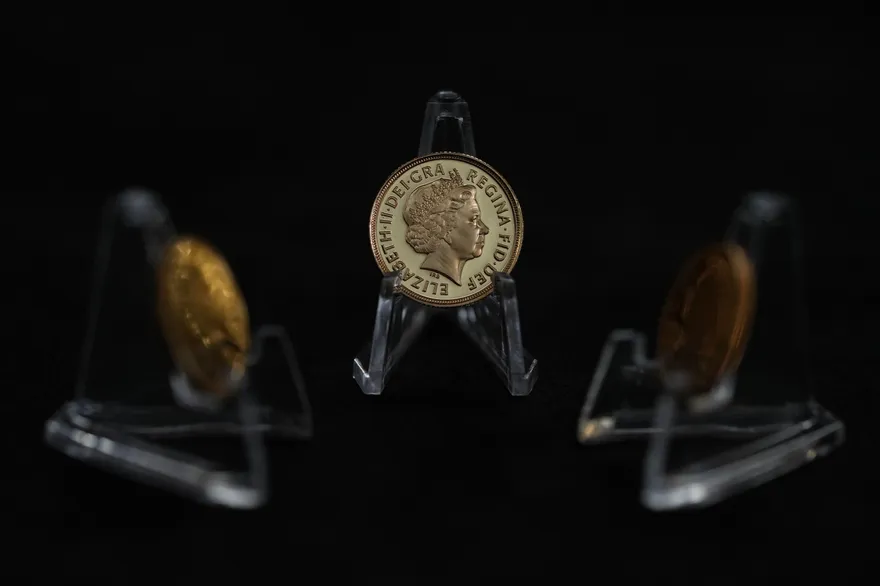 僅2人見到最後一面！英國女王「死亡證明公開」　駕崩時間、死因曝光