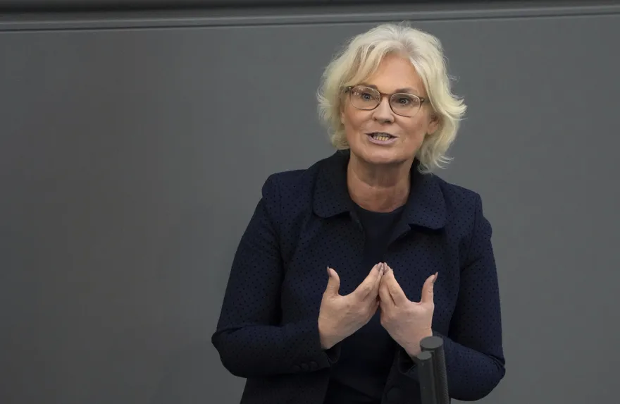 德防長突訪烏！承諾提供先進「防空系統」抵禦無人機