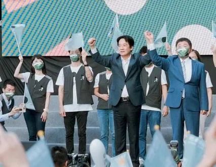 嫌棄？賴清德幫站台竟一臉厭世　陳時中回應了