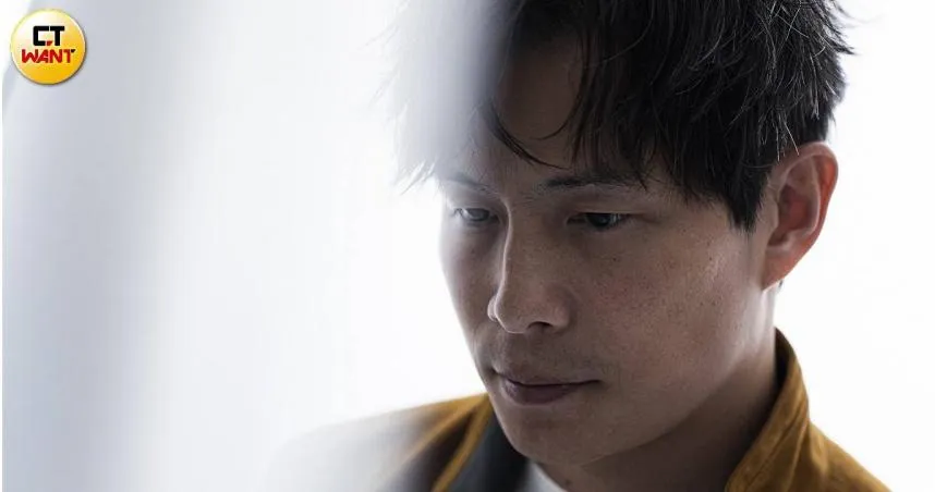 孫協志自爆「每晚失眠灌威士忌」　痛揭人生低潮：很多工作須冒生命危險