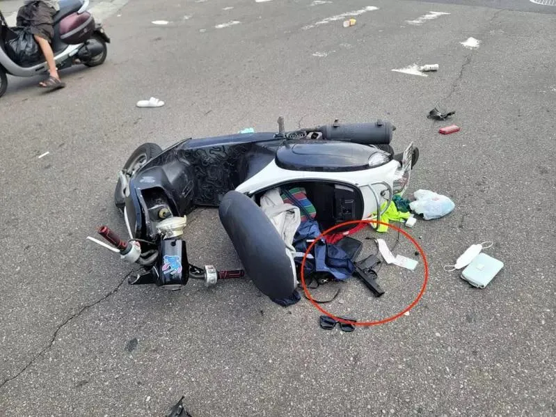 14歲少女機車內有槍？！　警方晚間找到人置物箱果真有一把「槍」