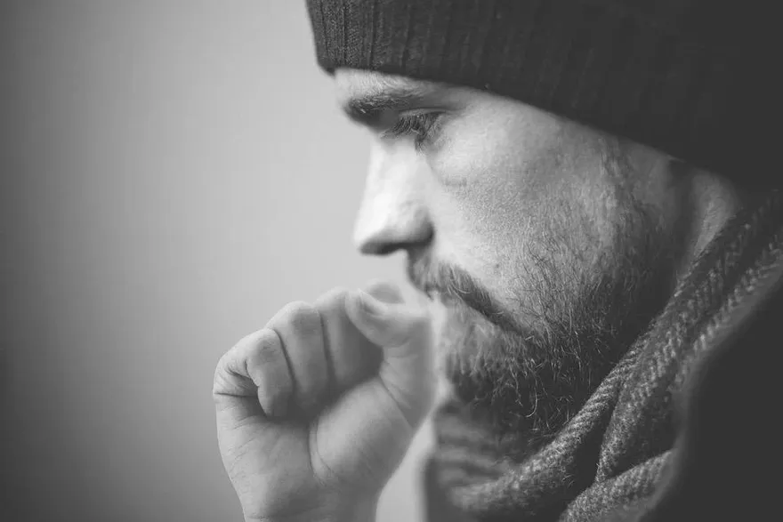 確診後失聲3個月　醫：出現這10大徵兆要注意！