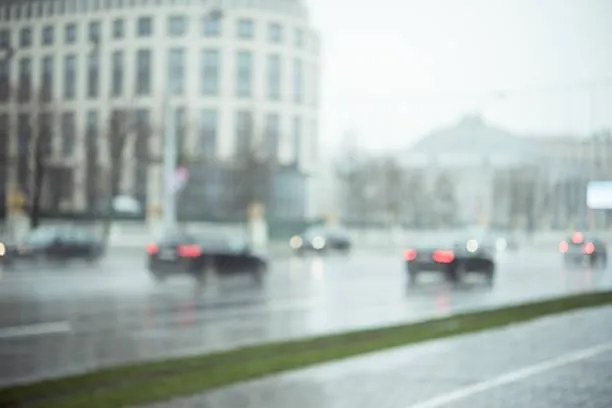 今變天雨也來！雨彈開轟「2地區」…又濕又涼氣溫暴跌9°C