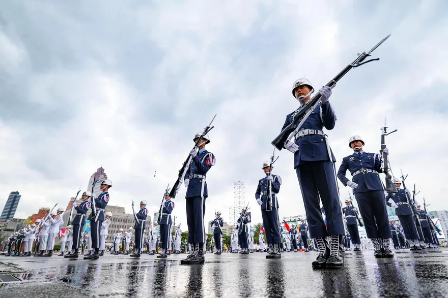 基地開放三軍樂隊演奏日本軍樂　有討論改進空間