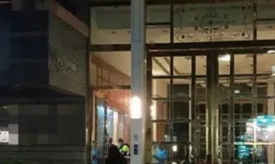 疑生前遭拖行…中和男身中10刀倒血泊！姐開門見弟淪冰屍崩潰