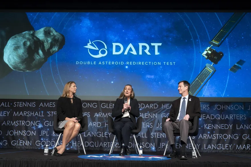 雙小行星改道測試正式成功！NASA署長宣：「行星防禦以及人類歷史的分水嶺時刻」