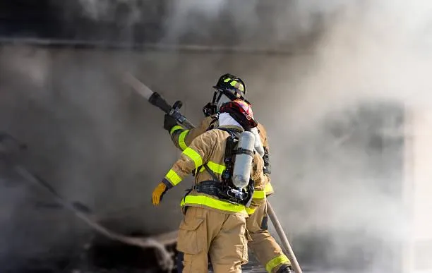 疑瓦斯氣爆…西班牙餐廳爆炸！7人送醫搶救中