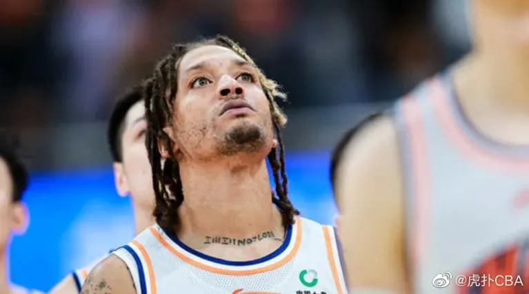 唱國歌你動什麼動！CBA外援「未肅立致敬」挨罰　吃下4.4萬罰單