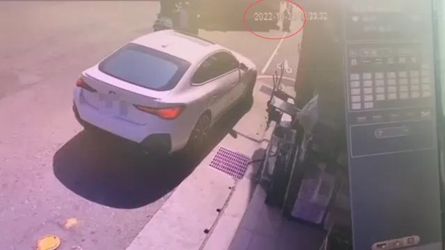 疑視線死角！台中雙載機車遭垃圾車撞擊…後座女當場被輾身亡