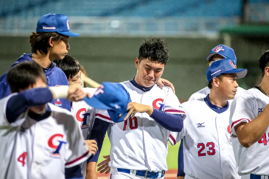 U23世界盃/延長賽掉分吞敗落淚　徐基麟用力打大腿自責：2人出局沒守下