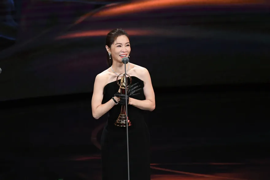 金鐘57/楊謹華又槓龜！影后謝盈萱奪視后「成三金得主」　緊張到「說錯感言」直接罵髒話