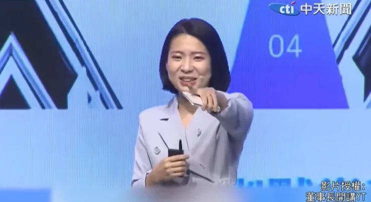 影/徐巧芯金句連發！自喻「蜜獾」：生死看淡不服就X　網狂讚國民黨的希望