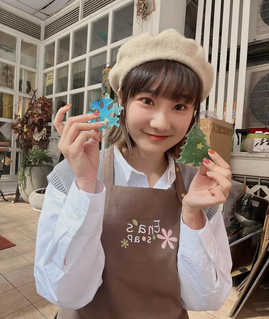 不當YouTuber？愛莉莎莎自爆「新職業」：能量爆表　粉絲直呼期待