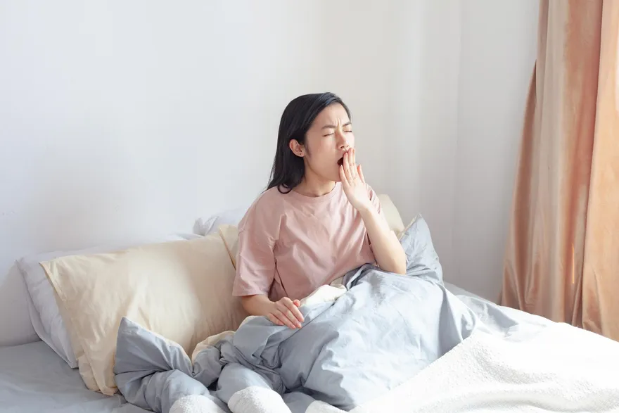 睡眠不足恐增死亡風險！倫敦大學研究：每天睡不到5小時　罹患兩種慢性病40％