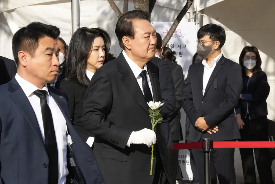 韓國梨泰院恐怖踩踏　慘劇原可避免嗎？究責對象都有誰？