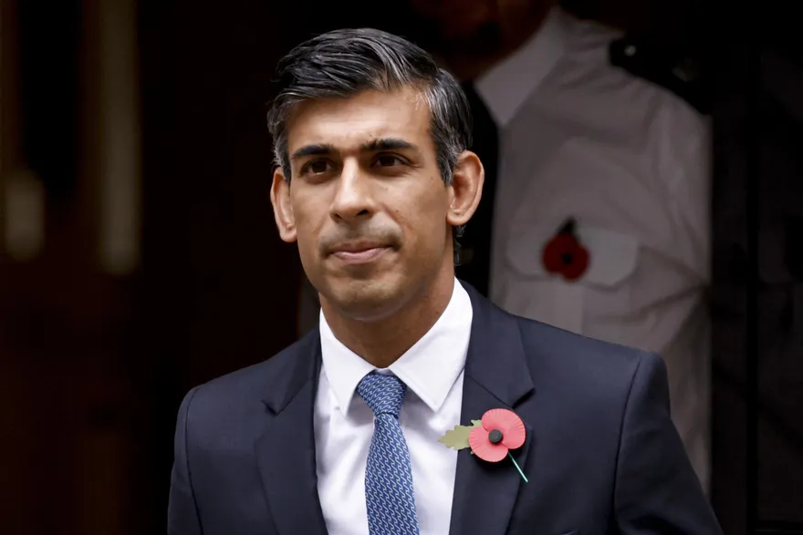 新首相壓不住物價與民怨齊飛　英國皇家護理學院護理師考慮罷工