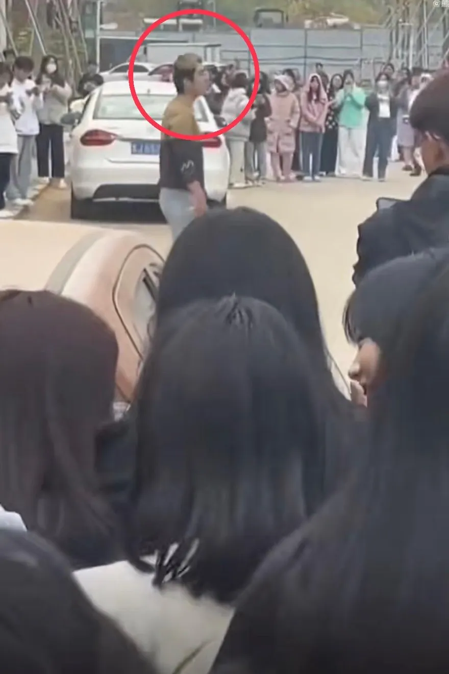 【影】綠到暴怒！結婚不到半年慘遭劈腿　綠帽尪騎單車3天追300公里要說法