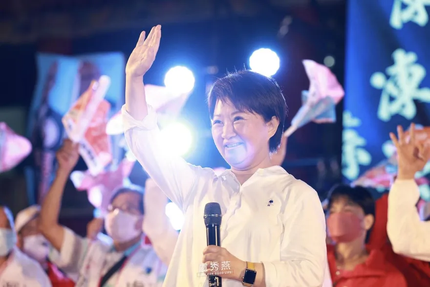 台中政壇大咖相挺盧秀燕　港媒：紅黑二派已團結成為戰鬥隊形