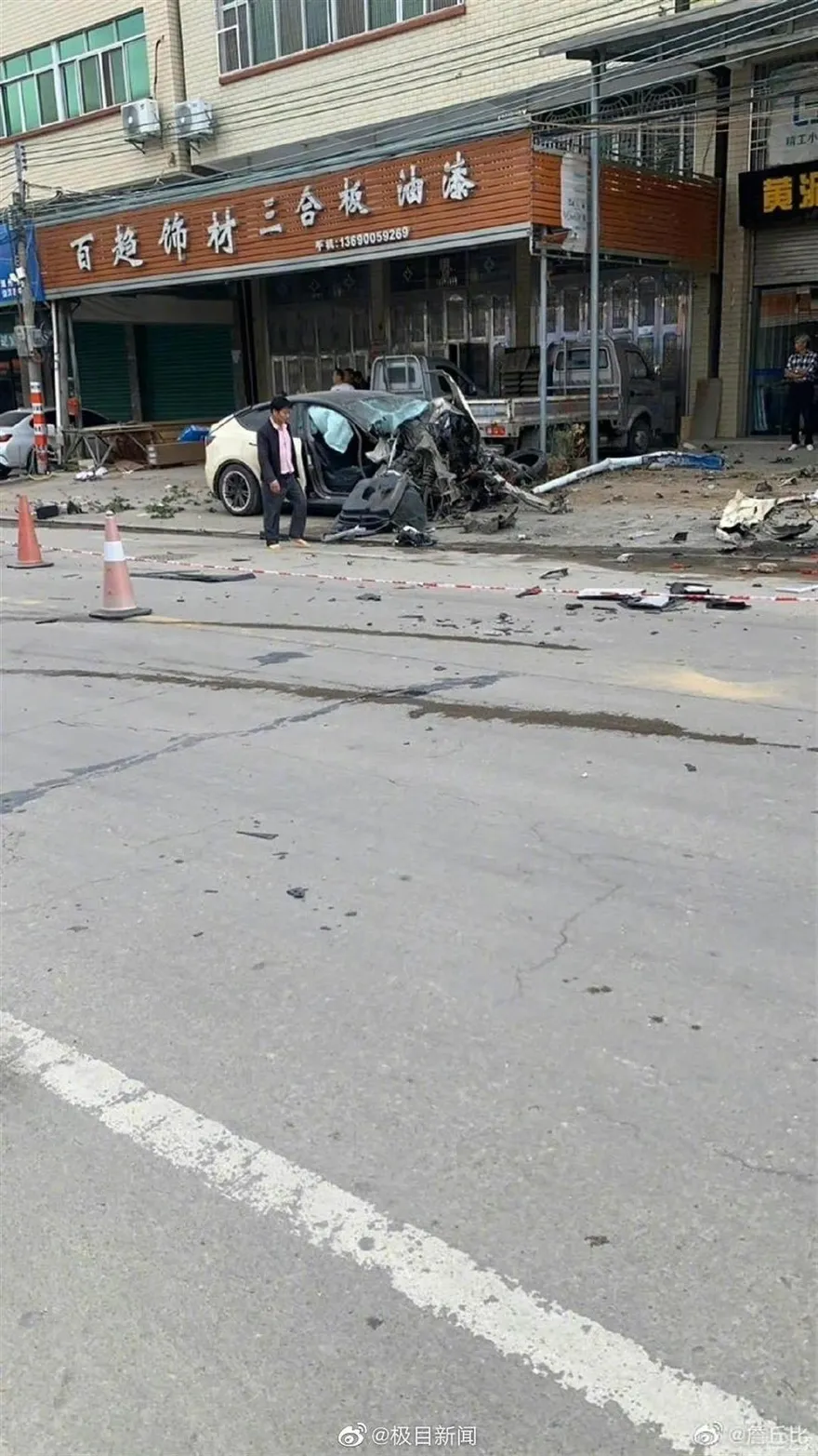 一路狂飆2公里剎不住！廣東特斯拉「時速198」撞人車致2死3傷