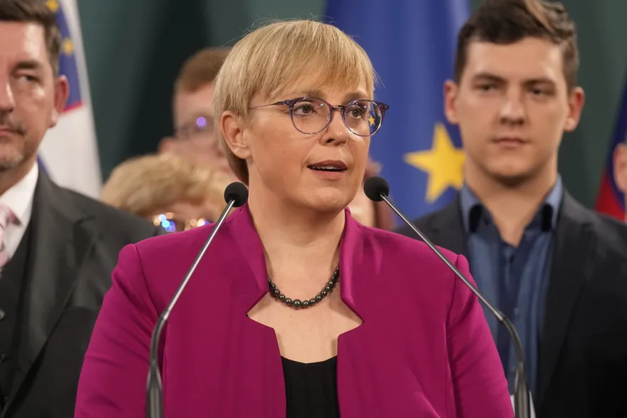 斯洛維尼亞迎來首位女總統！穆沙獲54%票數勝出　曾是川普太太委任律師